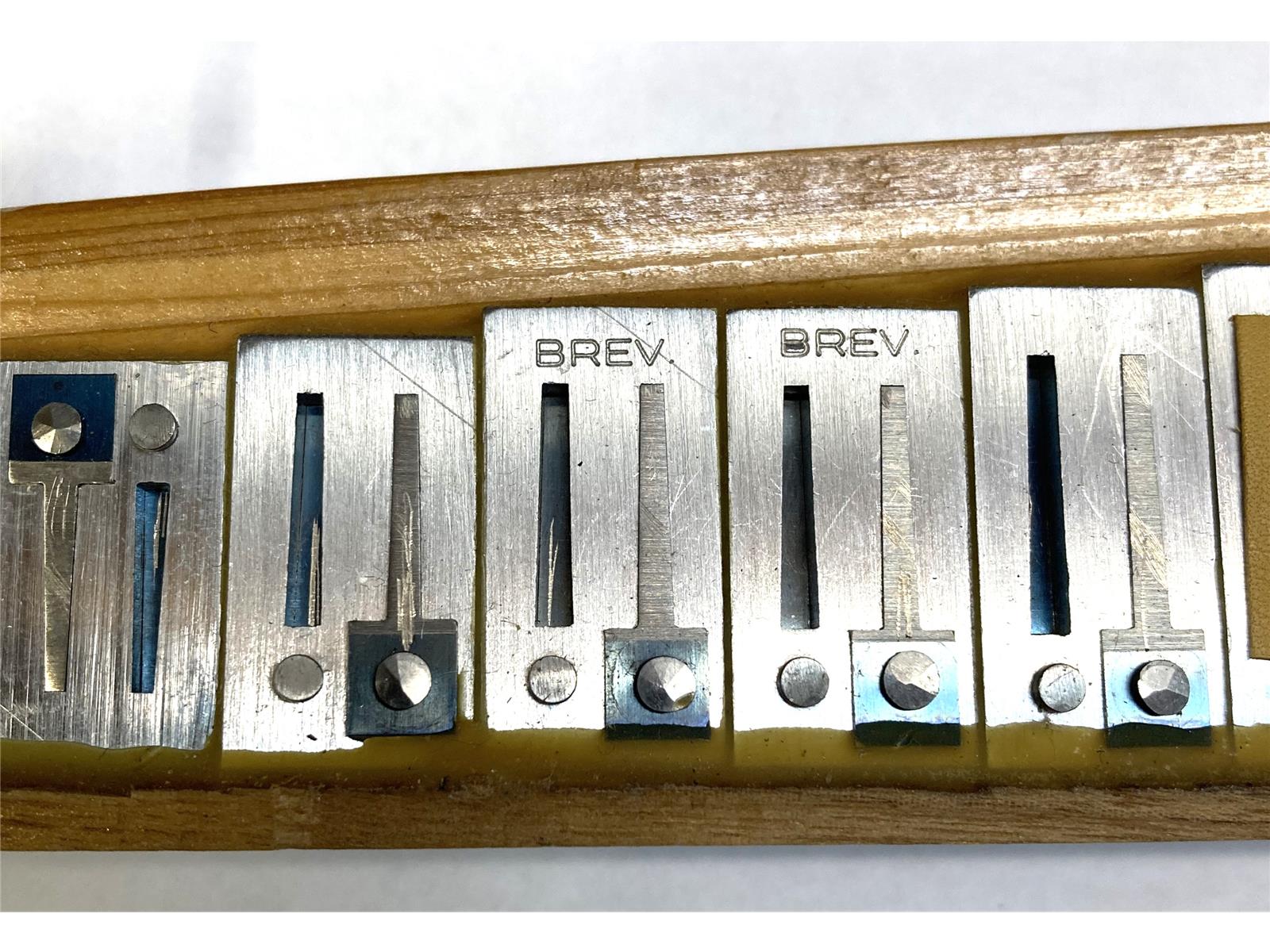 Stimmplatte Hohner Morino (Bugari), gebraucht Stimmplatte Hohner Morino (Bugari), gebraucht