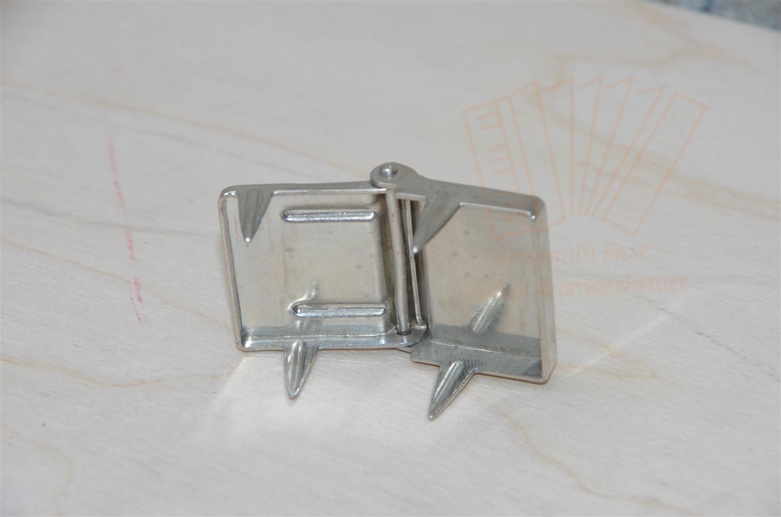 Kofferscharnier für alte Hohner-Koffer mit Zapfen