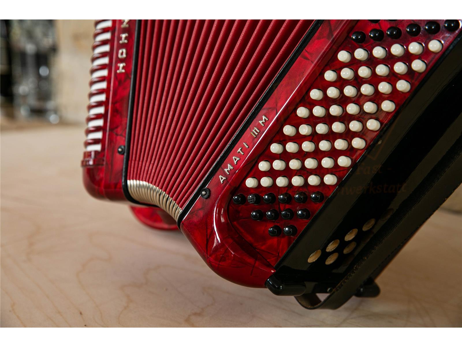 Knopfakkordeon Hohner Amati III M C-Griff 2-chörig gebraucht