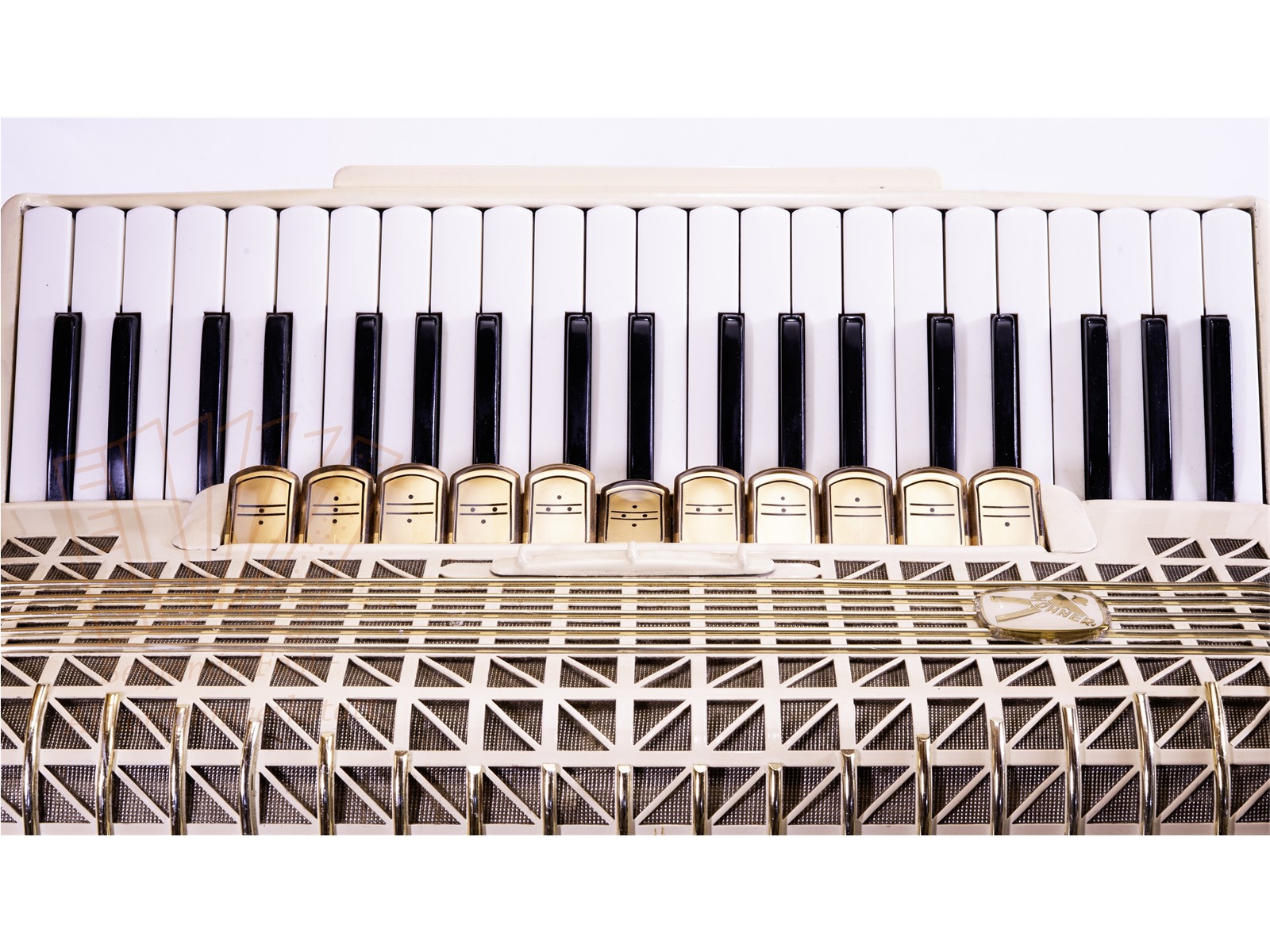 Akkordeon Hohner Atlantic IV de luxe weiß - gebraucht Akkordeon Hohner Atlantic IV de luxe weiß - gebraucht